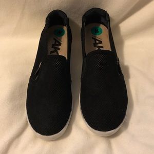 Anne Klein Sport Walking shoes. Size 8M. AKYALE